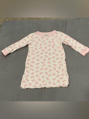 Magnolia Baby bow nightgown